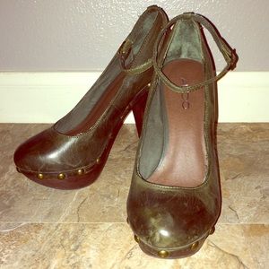 Aldo Green Leather Wooden Heel Mary Janes Size 7