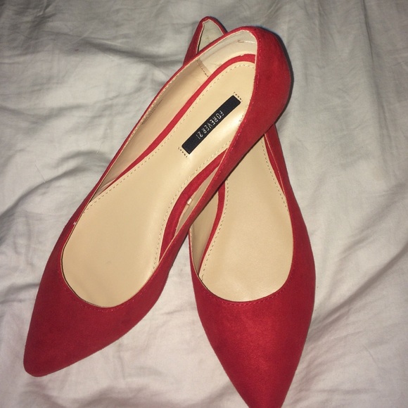 NWOT Red Flats