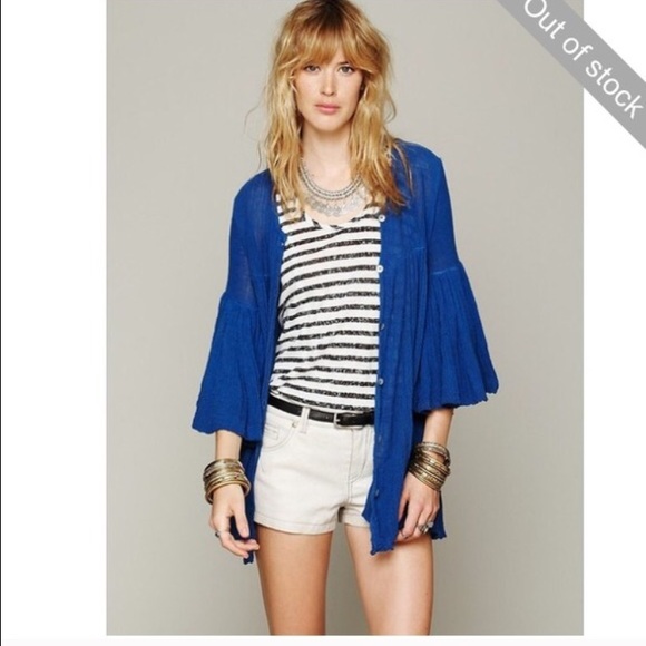 Blue Jen's pirate boogie shirt size M BNWT