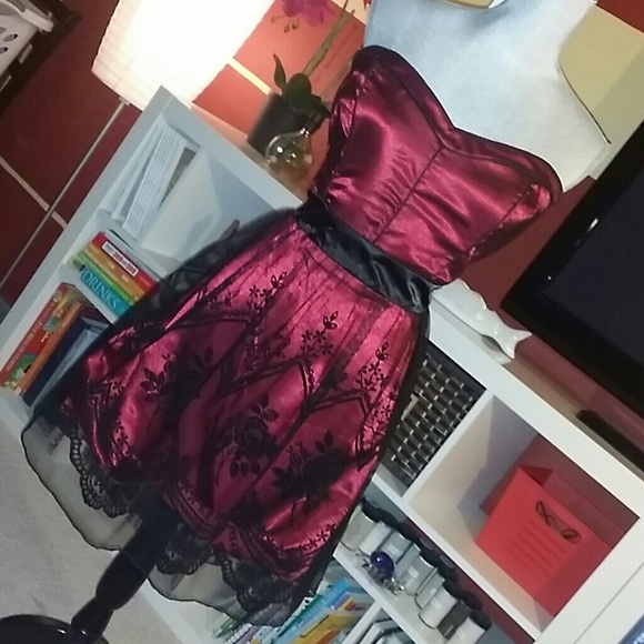 #21 TrixxiDress