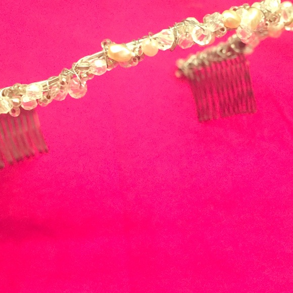 Bridal/prom/princess tiara with combs