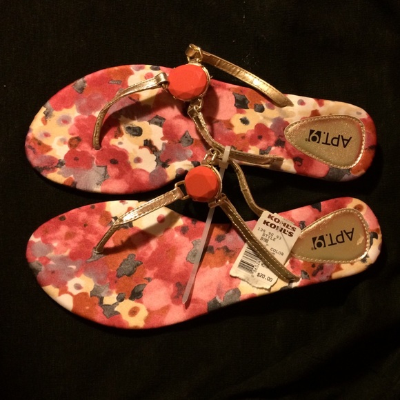 💕NEW, Apt. 9 Floral Sandals💕