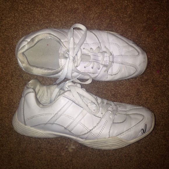 Varsity cheer shoe