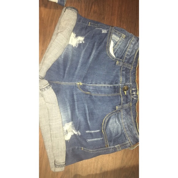 High waisted denim shorts size 3/4