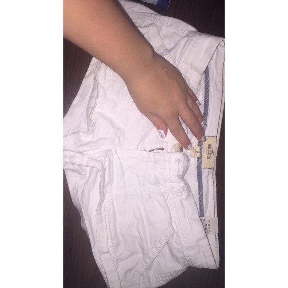 Hollister shorts white size 0