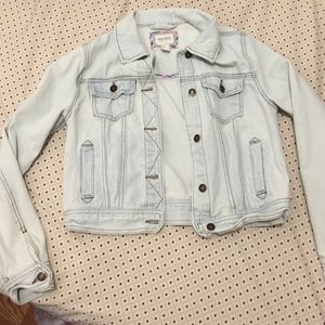 Denim jacket light blue wash