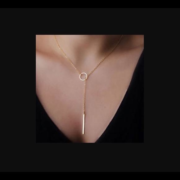 Simple and Elegant necklace in gold