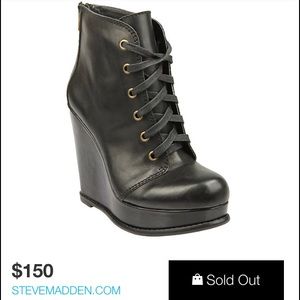 Steve Madden Thronne Bootie
