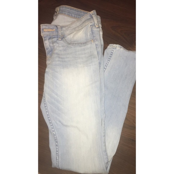 Hollister super skinny jeans light wash size 3s