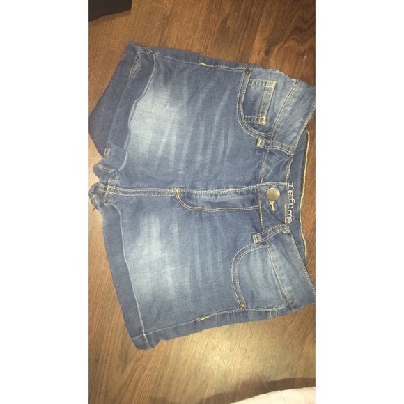 Charlotte Russe shorts size 2