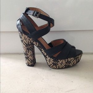 Qupid Sandal Heel