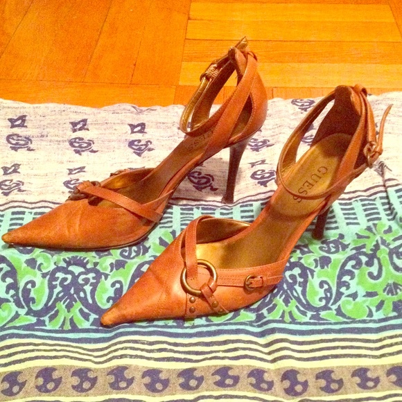 Chic cognac colored heels with metal detailing