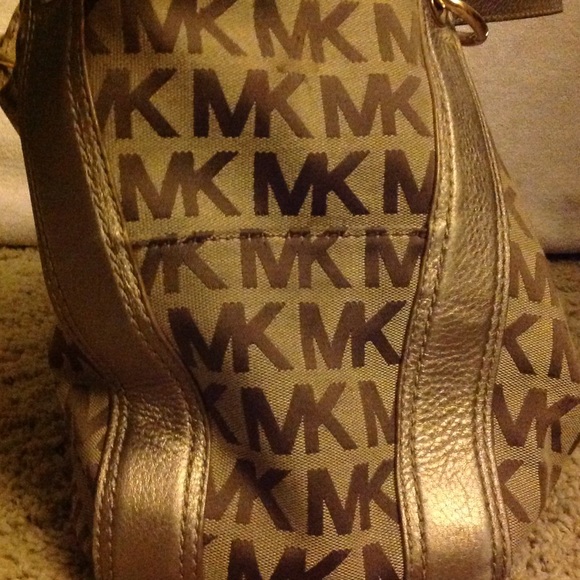 Michael by Michael Kors monogram signature tote - Picture 3 of 4