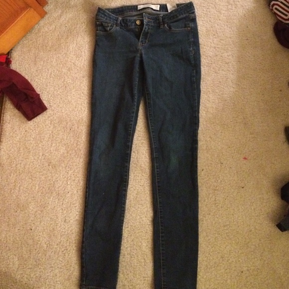 Abercrombie dark wash jeans - Picture 1 of 2