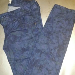 Floral design skinny jeans, size 3