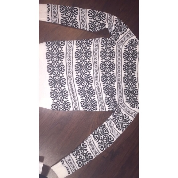 Sweater size xs / s from rue 21