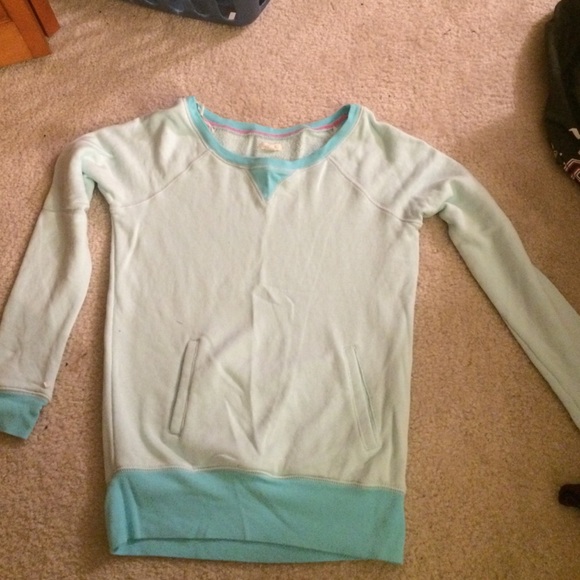 blue sweater - Picture 1 of 1