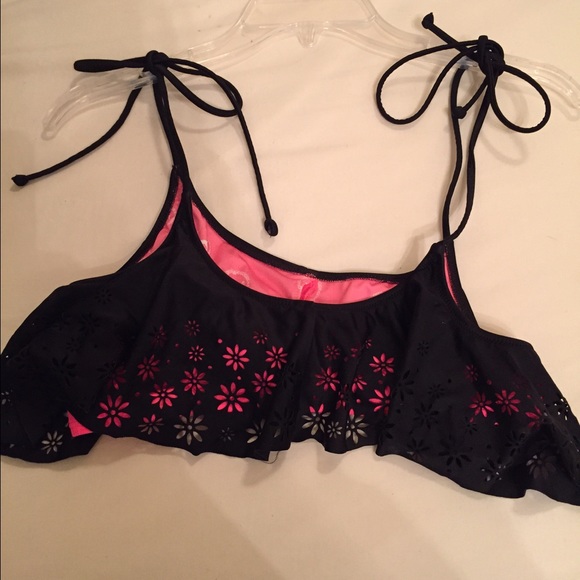 ❌SOLD❌ PINK swim flounce top