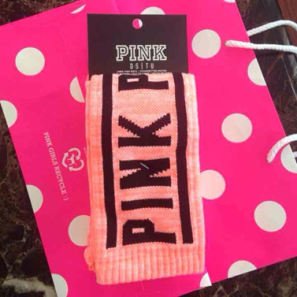 $15 VS PINK SOCKS 1pks 2pairs (KNEE HIGH) NWT