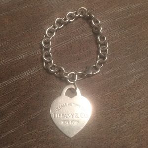 Return To Tiffany bracelet