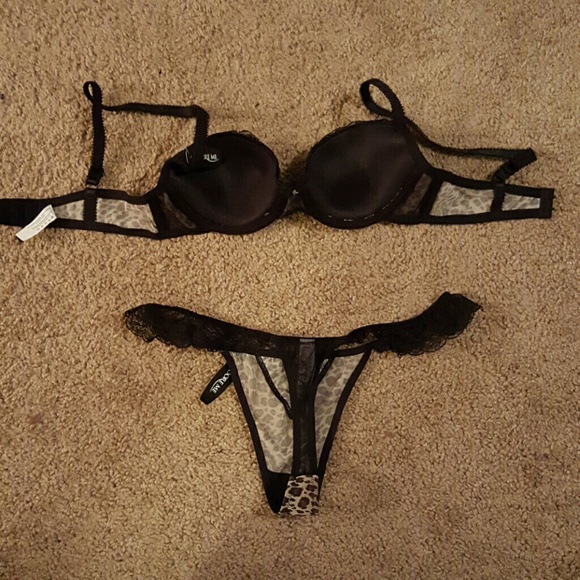 NWT black/cheetah print bra & panties set 32B & M - Picture 4 of 4