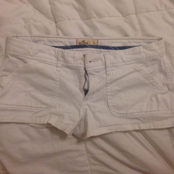 SALE⚡️Hollister White Shorts