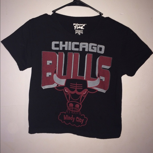 Chicago Bulls crop top tee!