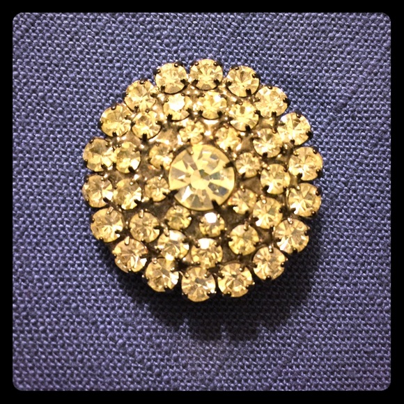 Diamond brooch