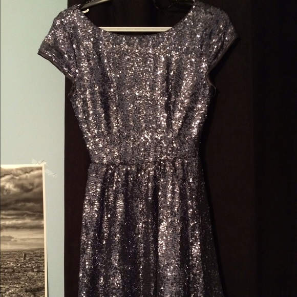 Sparkley party dress - Picture 3 of 3