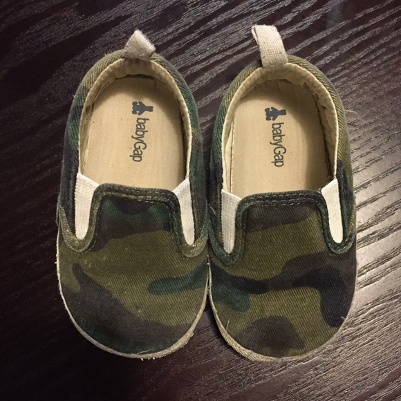 babyGap camo shoes