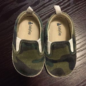 babyGap camo shoes