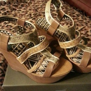 Jessica Simpson Wedges