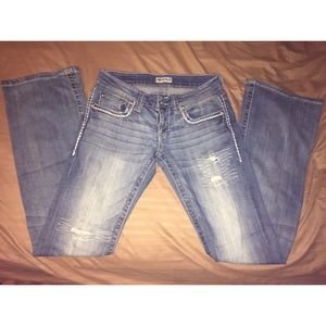 Buckle jeans