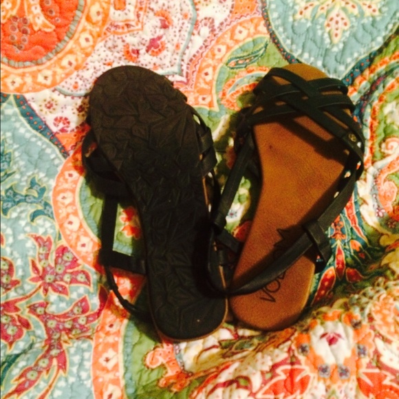 Black Volcom Sandals - Picture 2 of 4