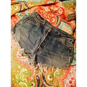 High Wasted Levi Shorts