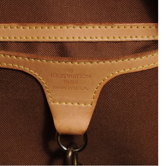 Authentic LOUIS VUITTON Monogram Ellipse MM - Picture 3 of 7