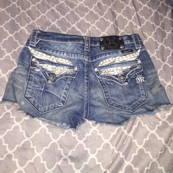 Miss me jean shorts size 27