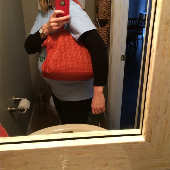 Pics modeling Steve Madden Bag