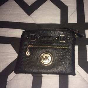 😱😱😱MK Makeup Bag/Geneva Watch BUNDLE💥💥💥