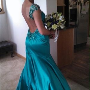 Sherri Hill prom dress