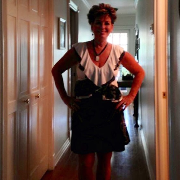 HEART SOUL BLACK & WHITE SKIRT - Picture 3 of 3