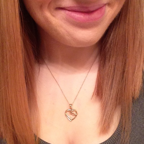 Gold heart necklace