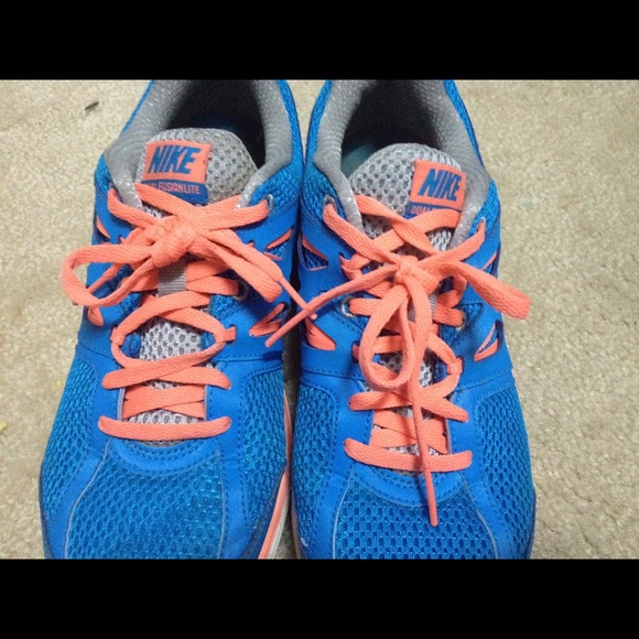 Nike dual fusion