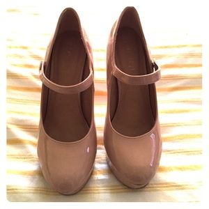 5 in Snap on Nude heels- used once