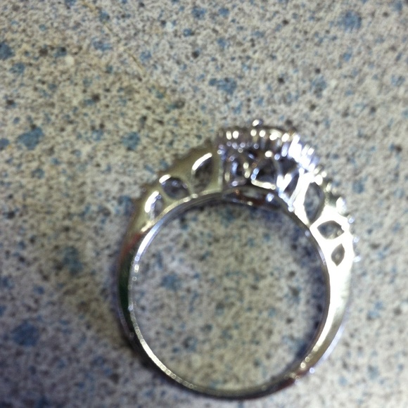 Sterling silver ring - Picture 3 of 4