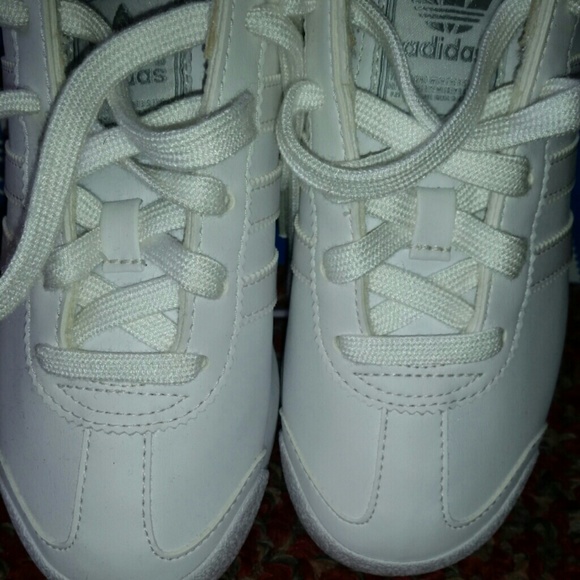 Sneakers - Picture 3 of 3