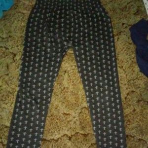 Cross Leggings