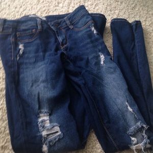 Bull Head Skinny Jeans with Holes