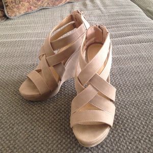 Chinese Laundy Wedges