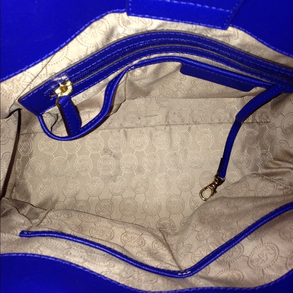 SOLD M Authentic Michael Kors Hamilton Bag - Picture 3 of 3